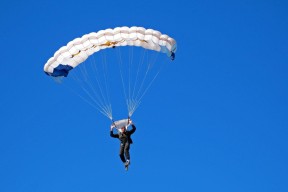 保罗复出首秀出彩，莱比锡主场横扫菲尼克斯太阳，豪取40连胜-LD 乐动APP下载