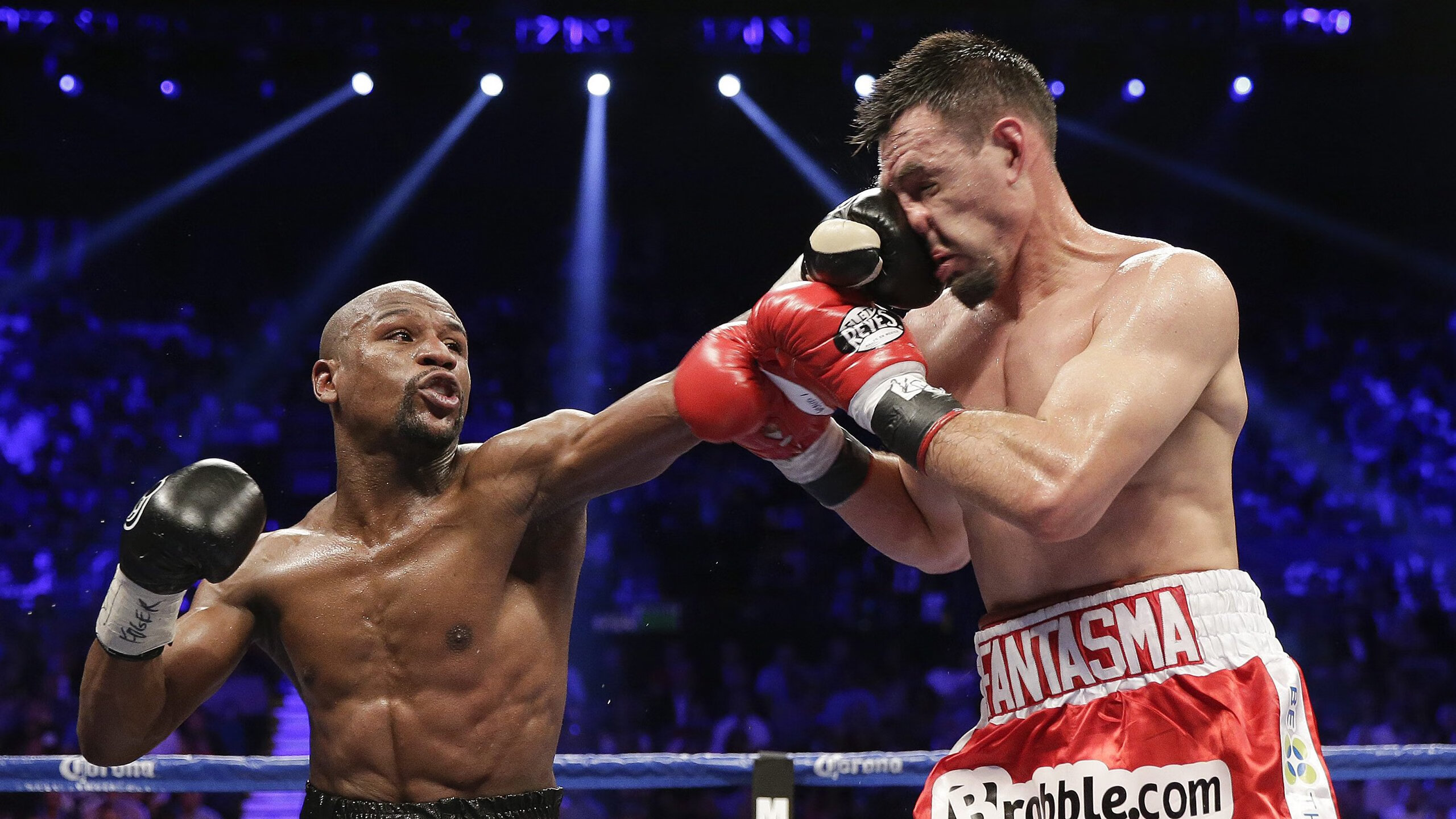 NBA季后赛首回合激情夜！高芙里突外投，热刺小胜纽约尼克斯